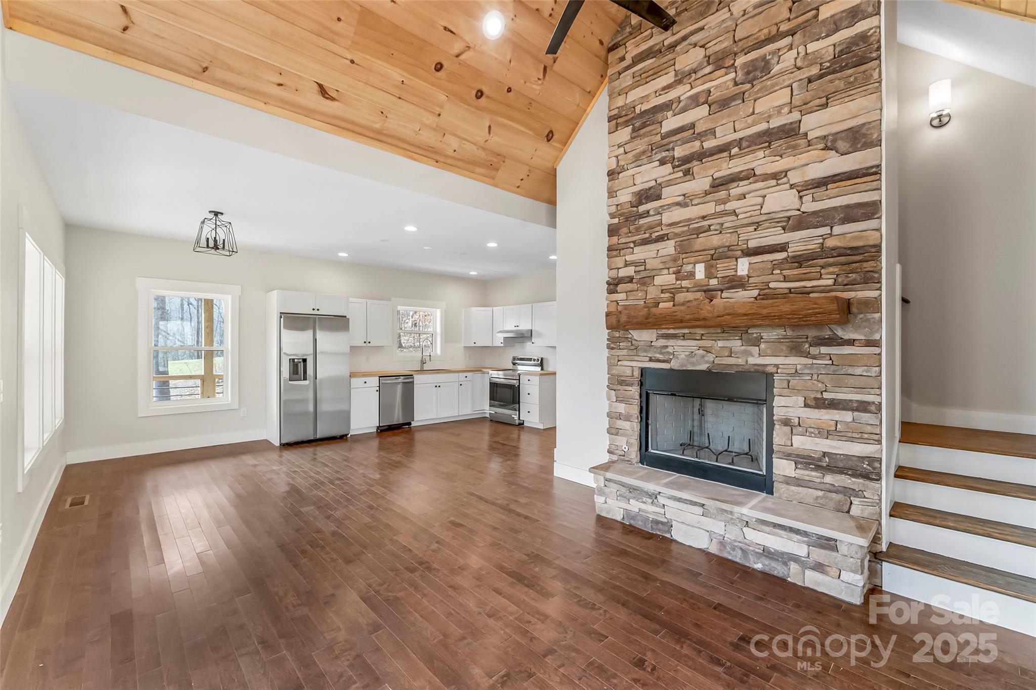 457 Blue Ridge Drive N