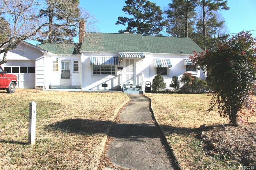 Cozy home, great street and great location! Potential master suite or 3rd bedroom at back of house. Wood floors under carpet per seller. In the last 3 years, HVAC, windows, roof and water heater have been replaced. Partially fenced back yard with storage building. Convenient location near Myers Park and on the Greenway. Shopping, grocery stores and restaurants close by.