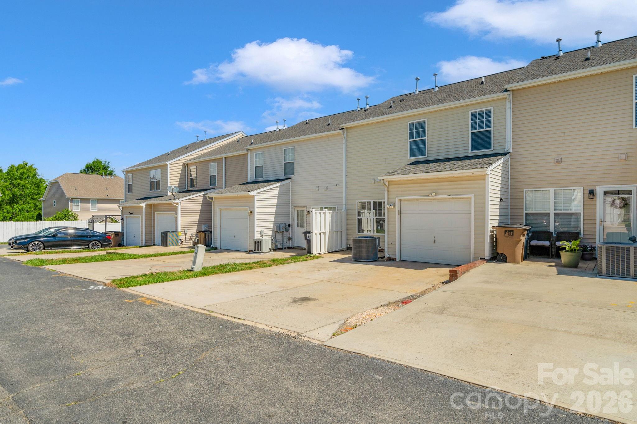 Taylor Glen Townhomes - Residential
