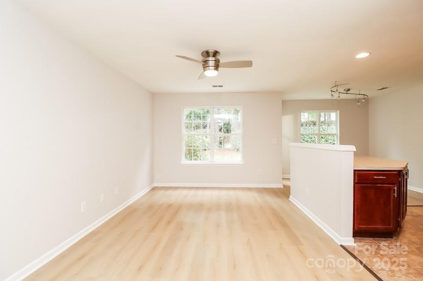10007 University Park Lane