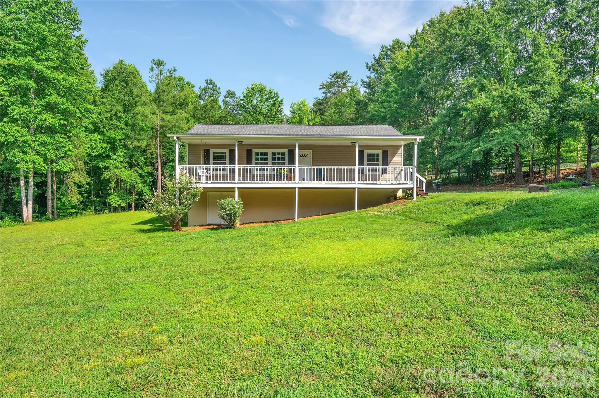 1095 E Prince Road, Landrum, SC, 29356
