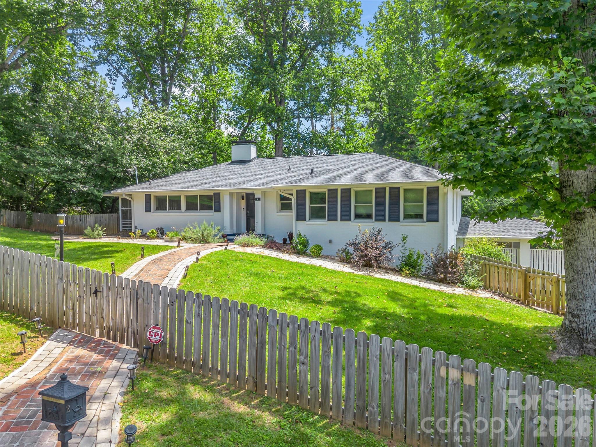 2 Bevlyn Drive