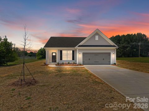 Photo of 175 Eagle Drive, Salisbury, NC 28144 (MLS # 4364215)