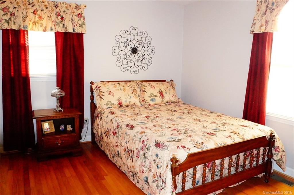 Country Club Heights - Residential