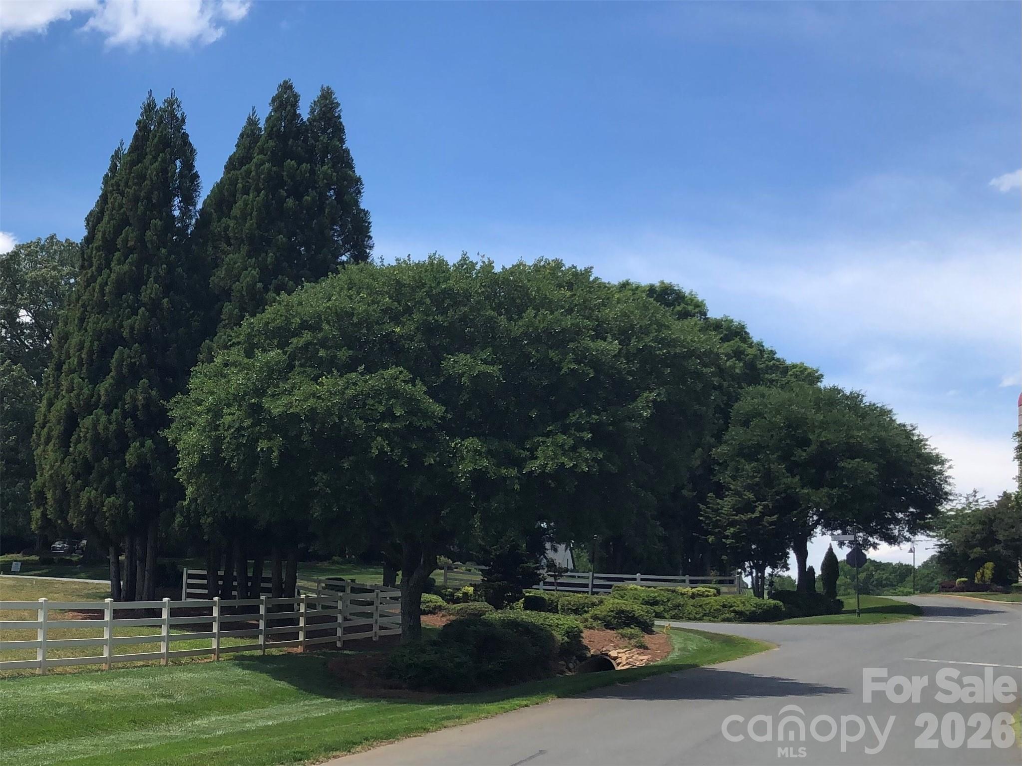 15938 Oxer Road 28
