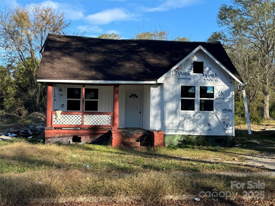 Welcome to this 3 bedroom, 2 full bathroom home in a charming area of Rock Hill.  This property is unfinished and awaiting your personal choices and charm! All supplies inside the property are included in the purchase of the property. Property being sold as-is.