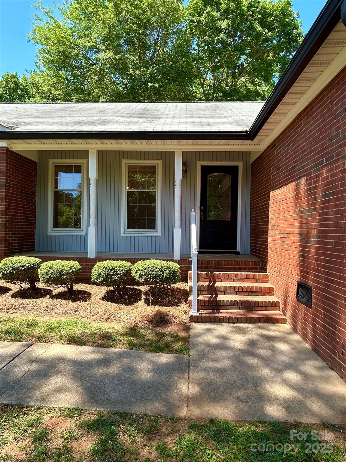 13416 Four Oaks Lane