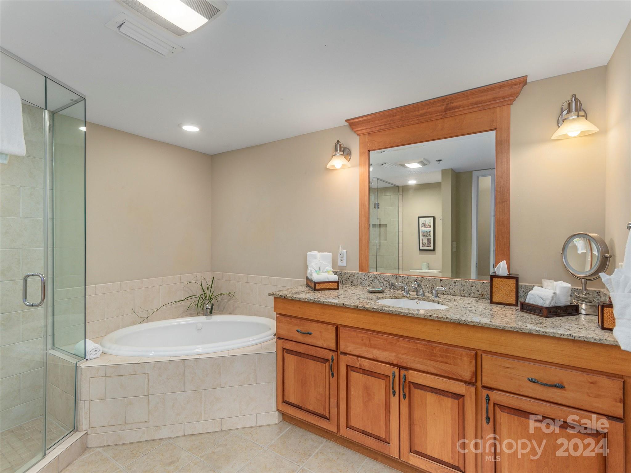 Residences At Biltmore - Residential