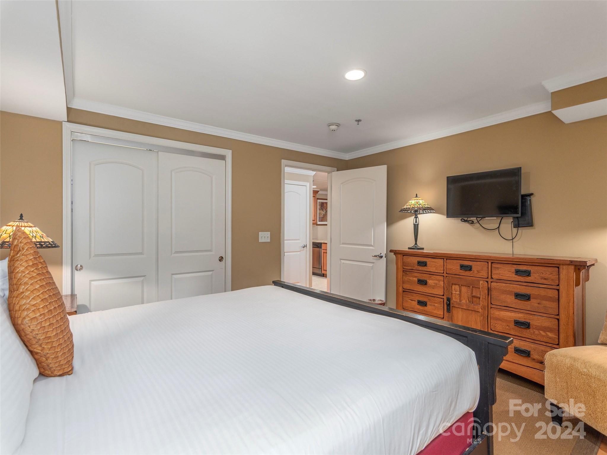 Residences At Biltmore - Residential