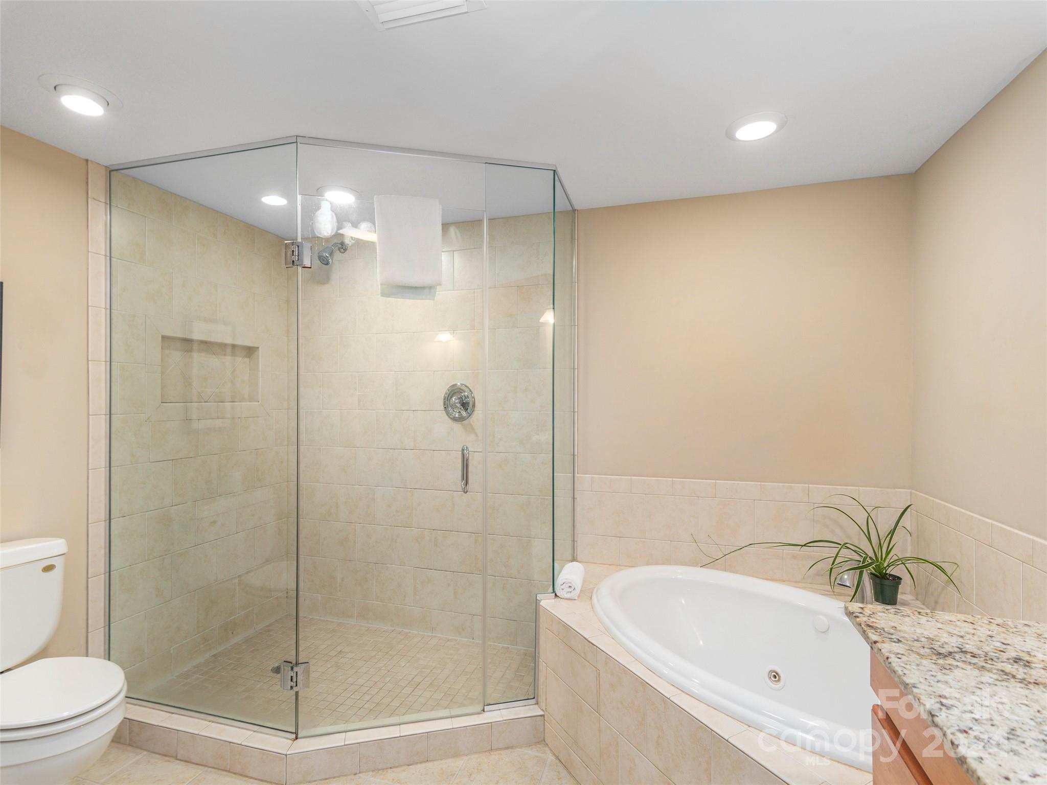 Residences At Biltmore - Residential