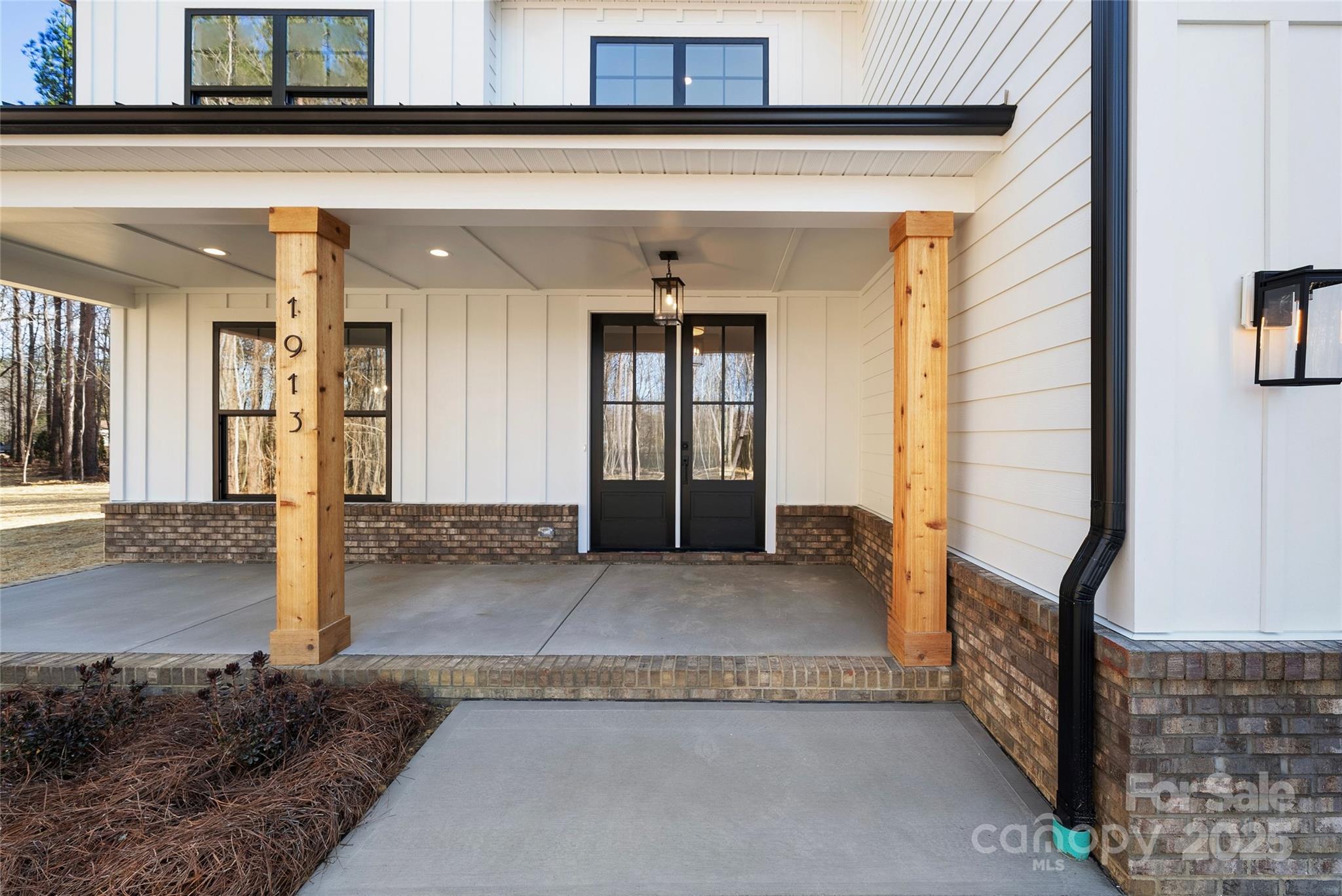 1913 Snyders Store Road 5