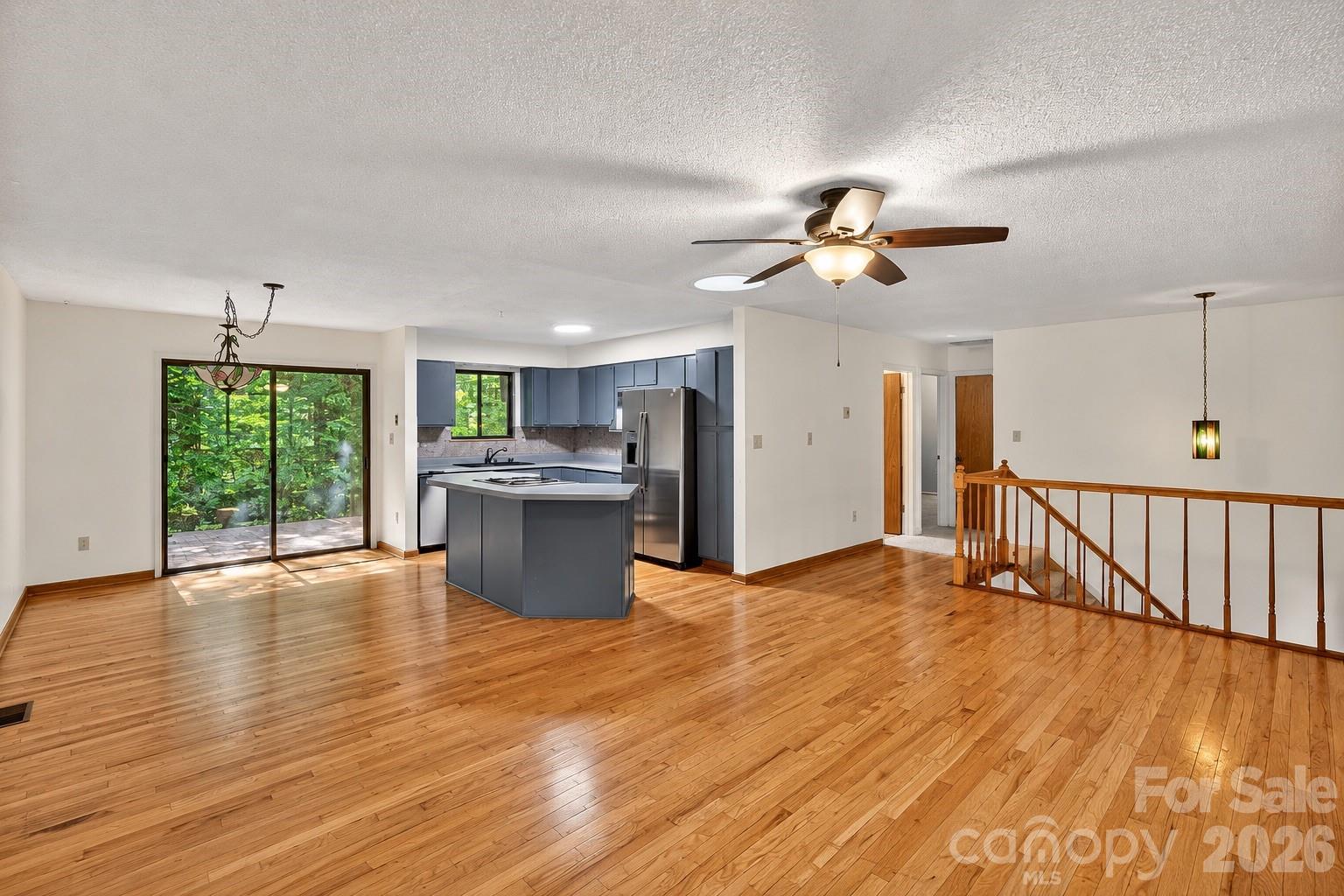8 Shadywood Circle