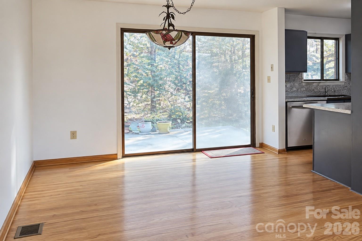 8 Shadywood Circle