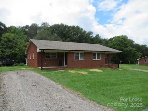 1745 River Road Lincolnton NC 28092