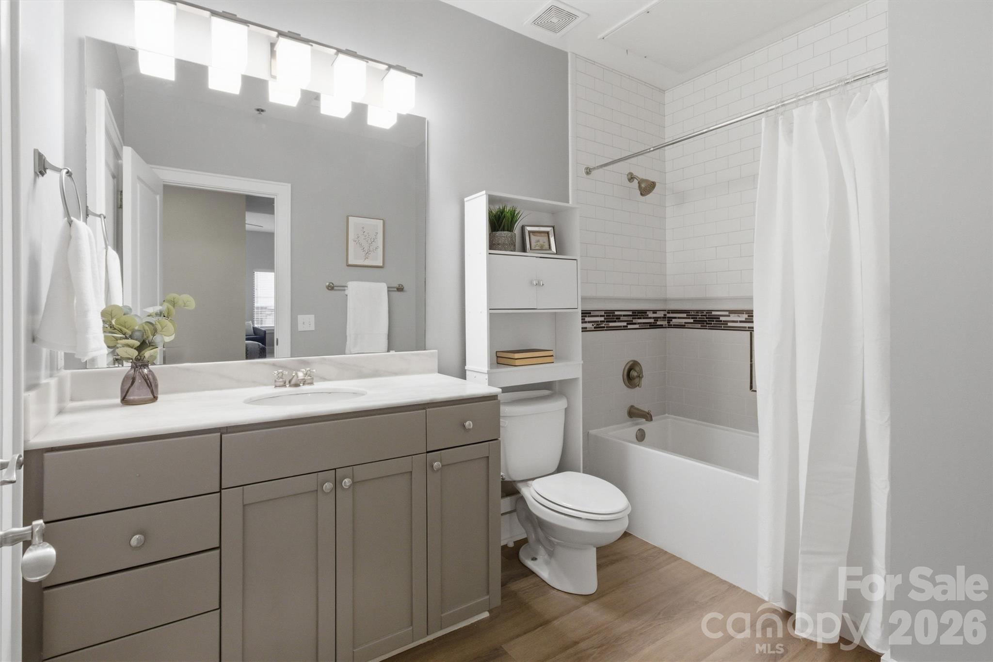 Park Avenue Condominiums - Residential