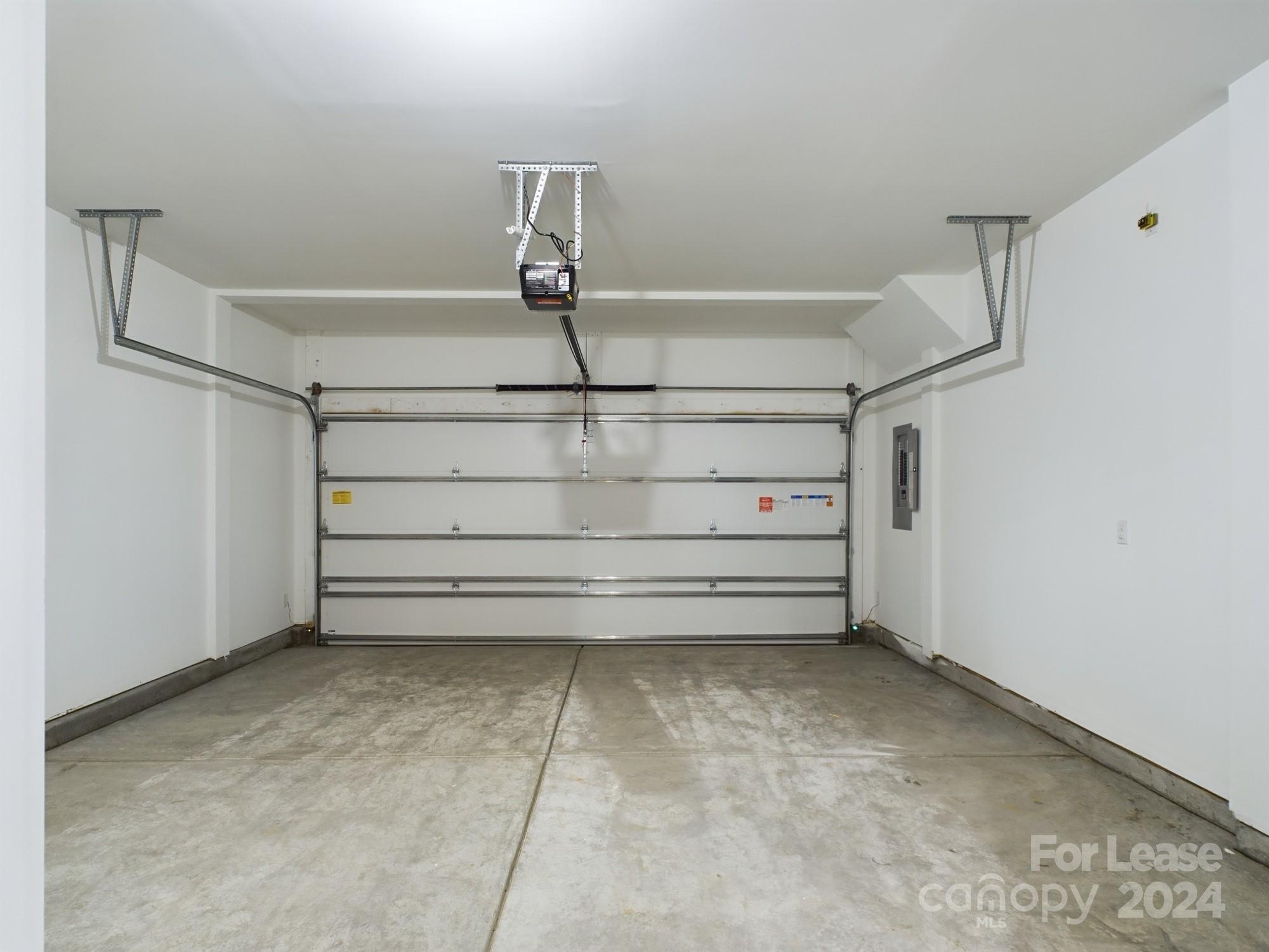 Odell Corners - Residential Lease