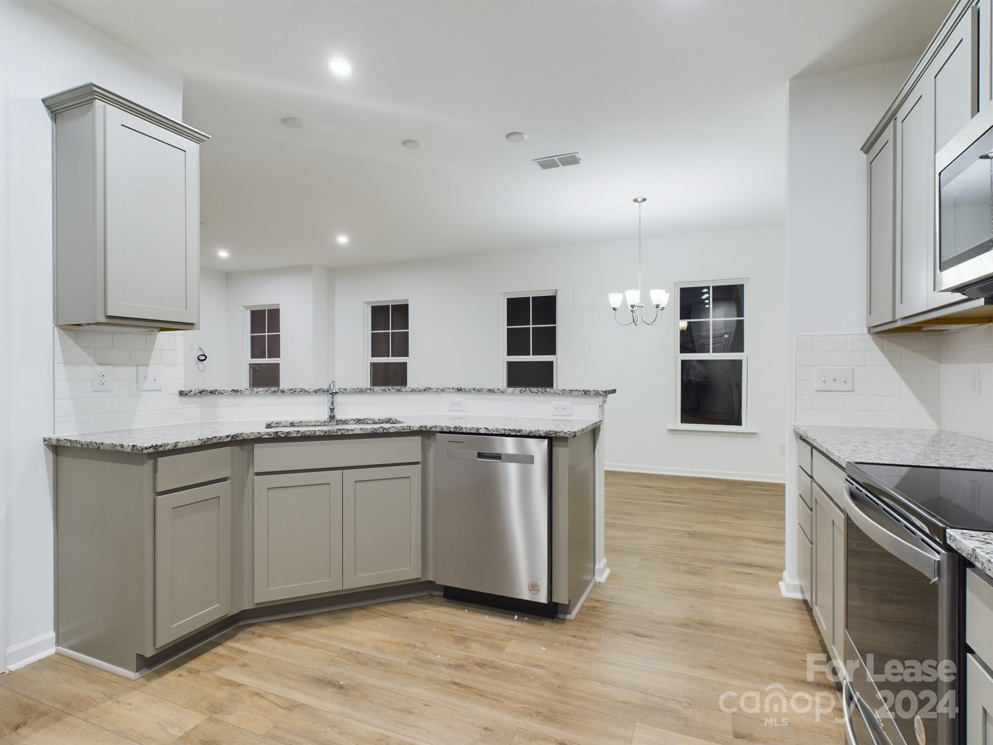 Odell Corners - Residential Lease
