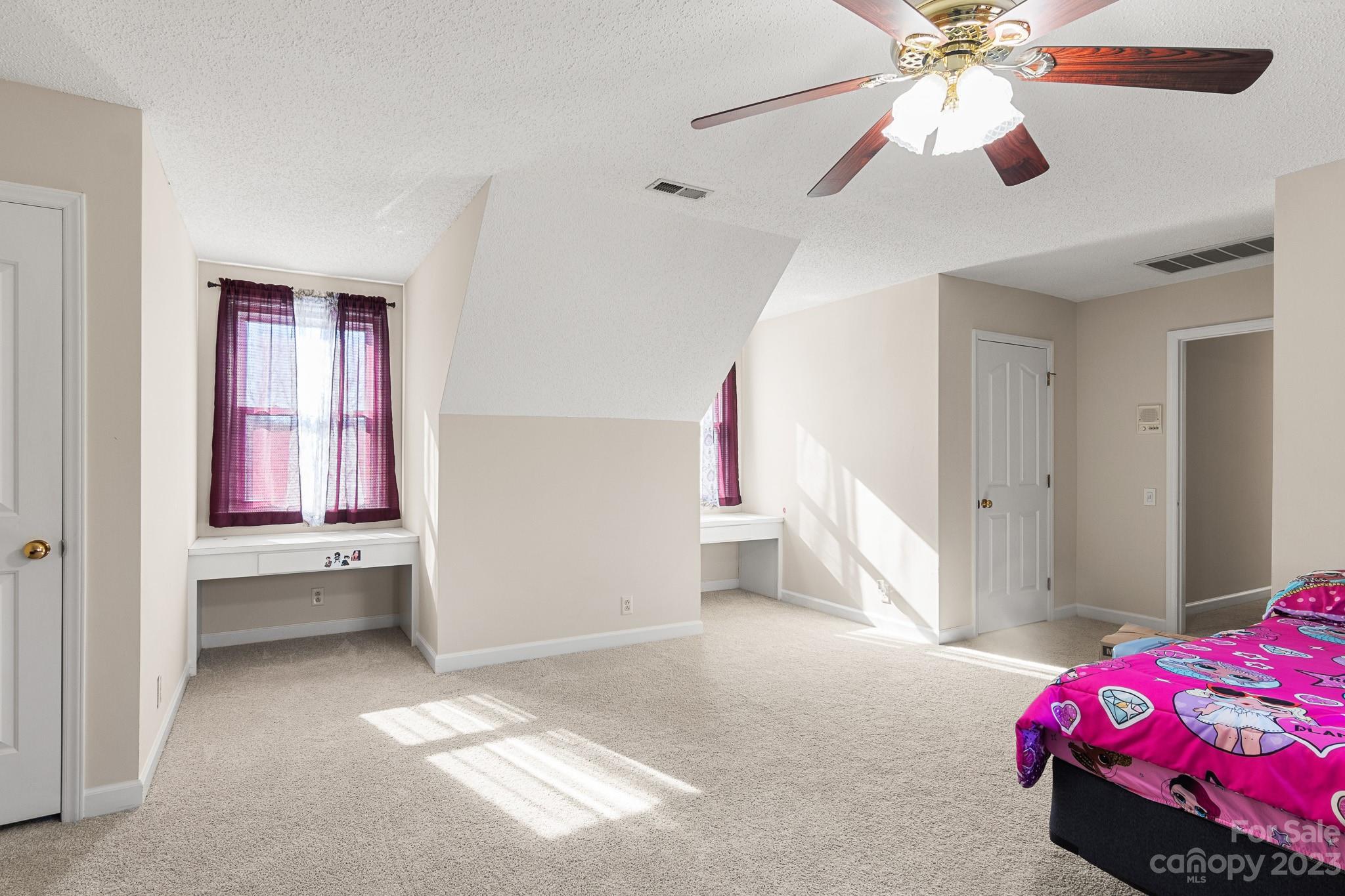 Swan Meadows - Residential