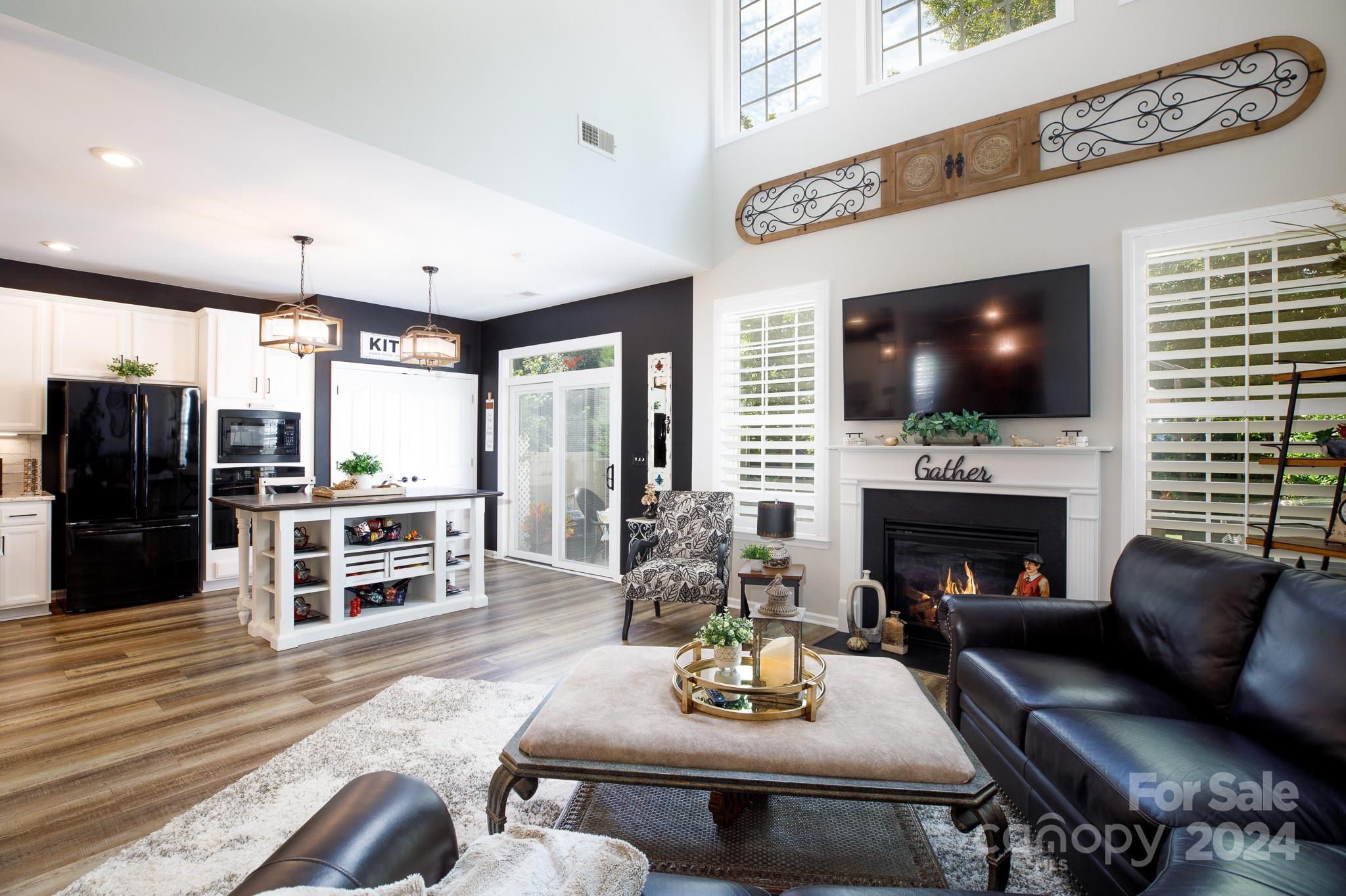 Lake Shore On Lake Wylie - Residential