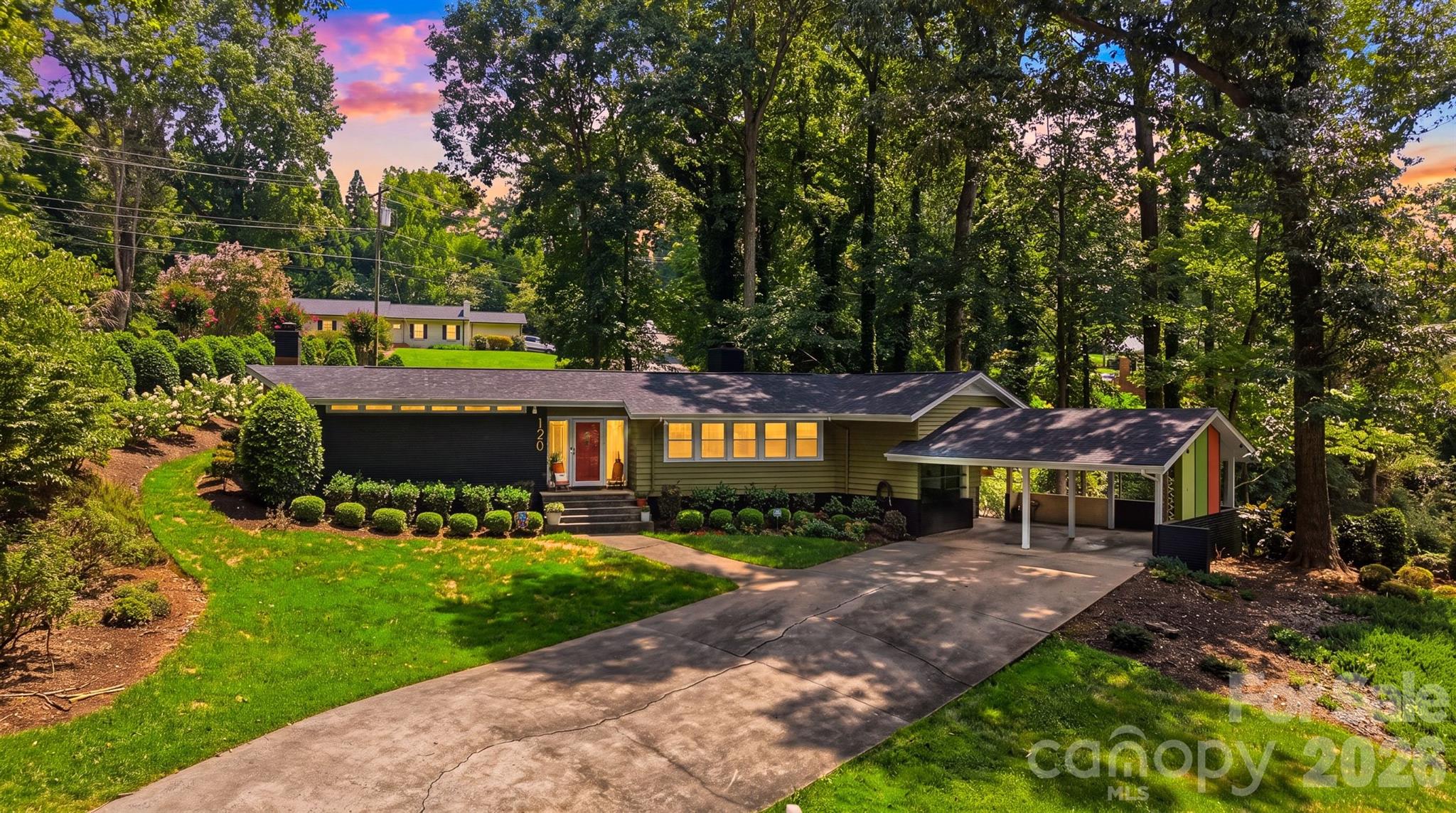 120 Woodland Drive
