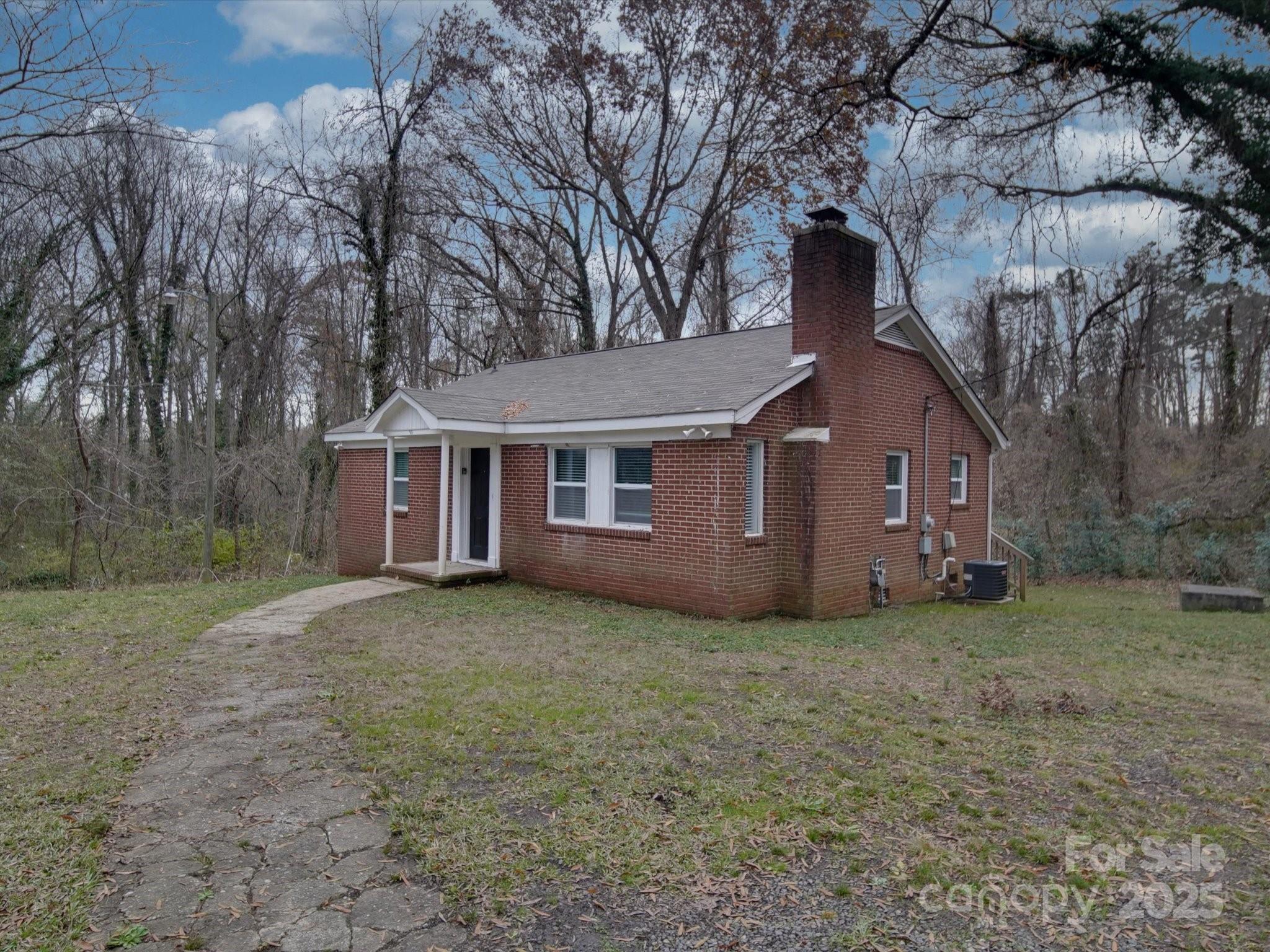 2996 Shady Lane