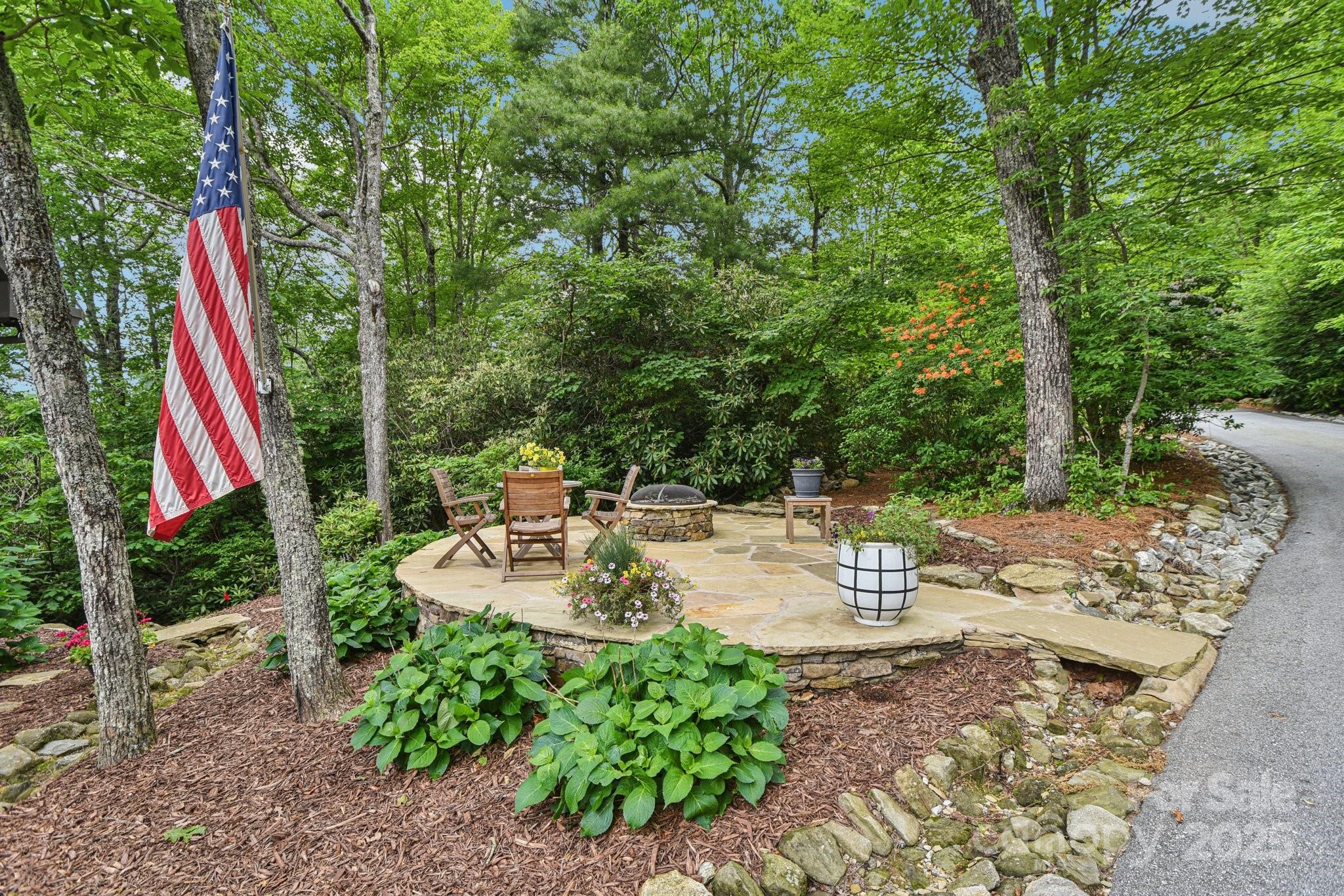 Falcon Ridge - Residential