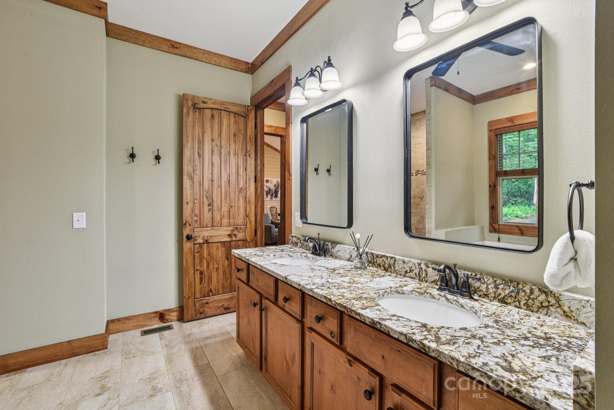 Falcon Ridge - Residential