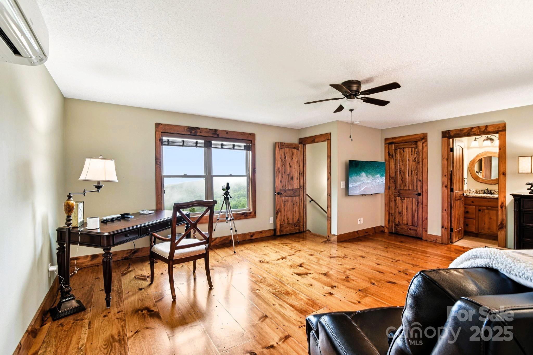 Falcon Ridge - Residential