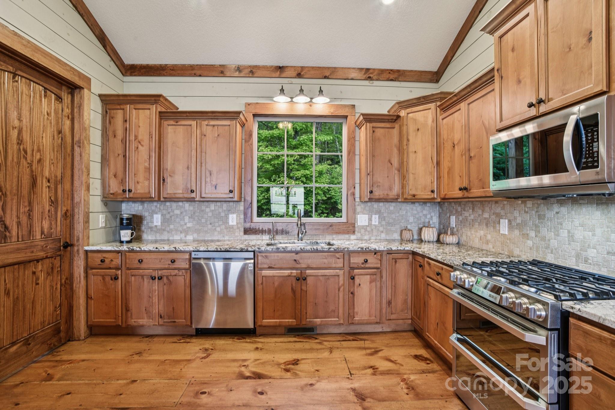 Falcon Ridge - Residential