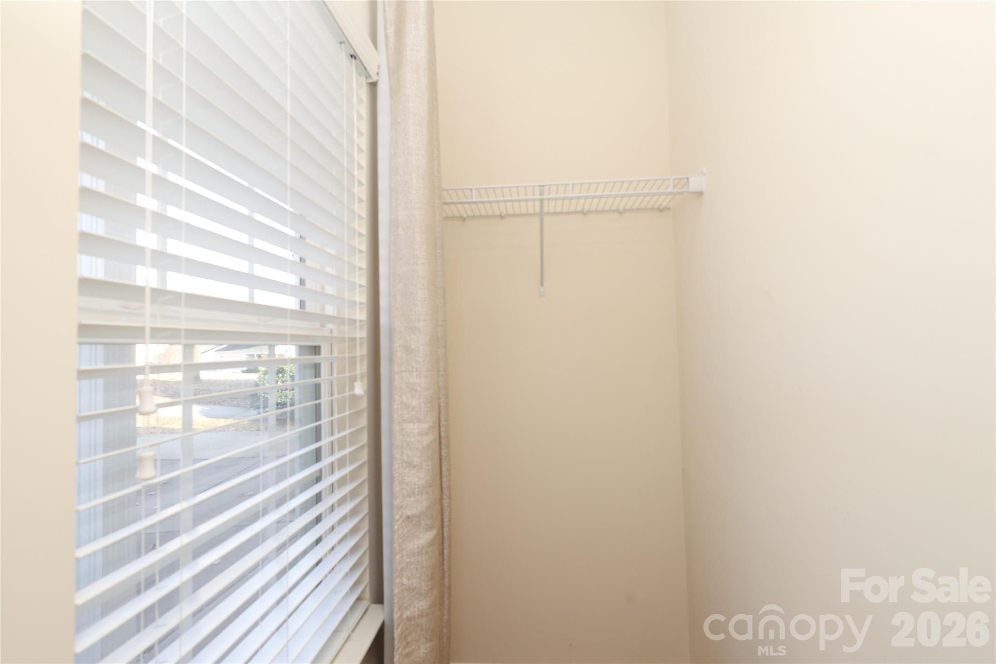 Hammond Lake - Residential