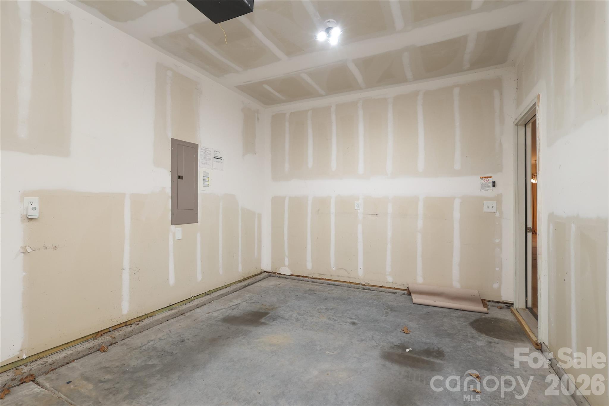 Hammond Lake - Residential