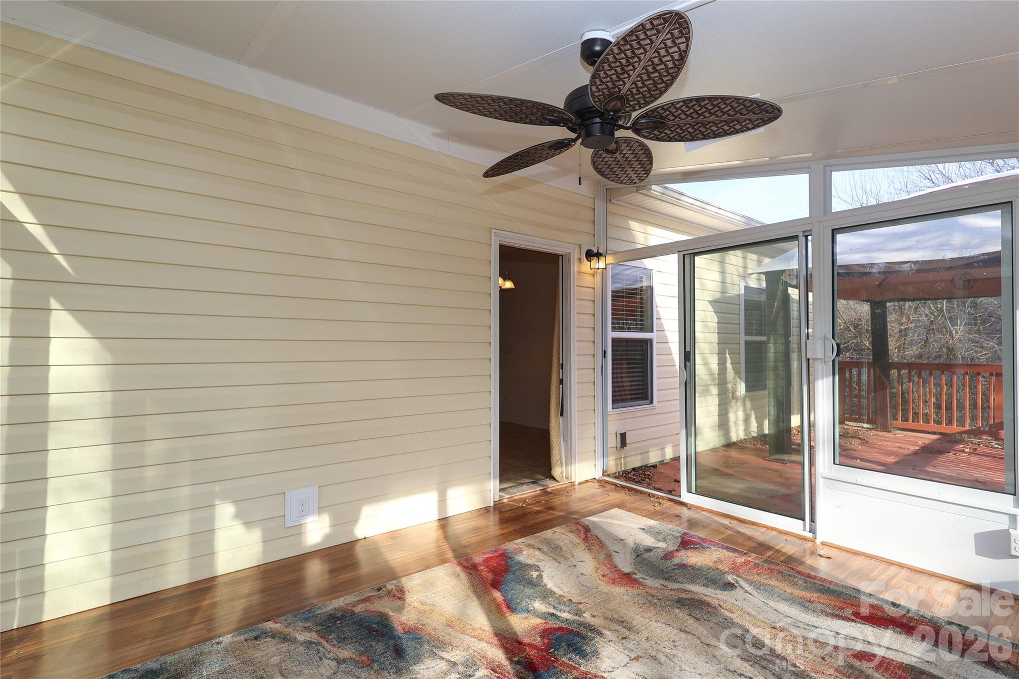 Hammond Lake - Residential