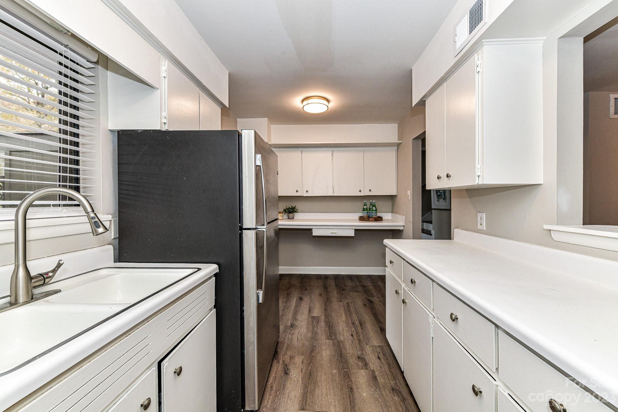 Sir Johns Hill - Residential