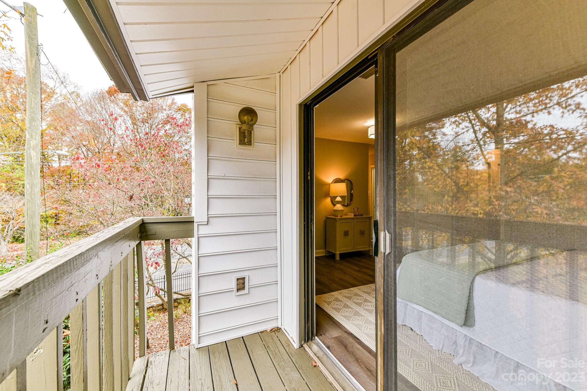 Sir Johns Hill - Residential