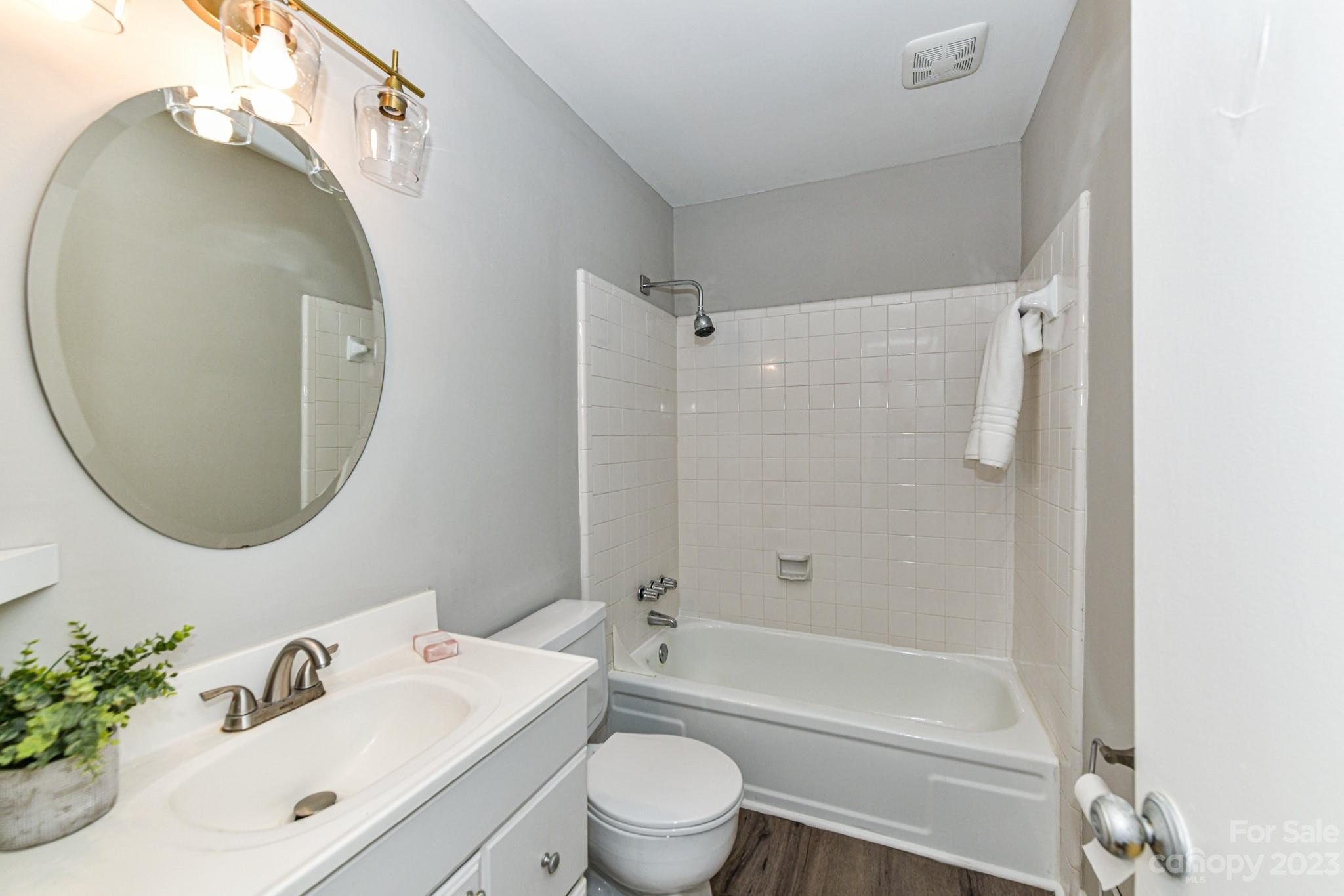 Sir Johns Hill - Residential