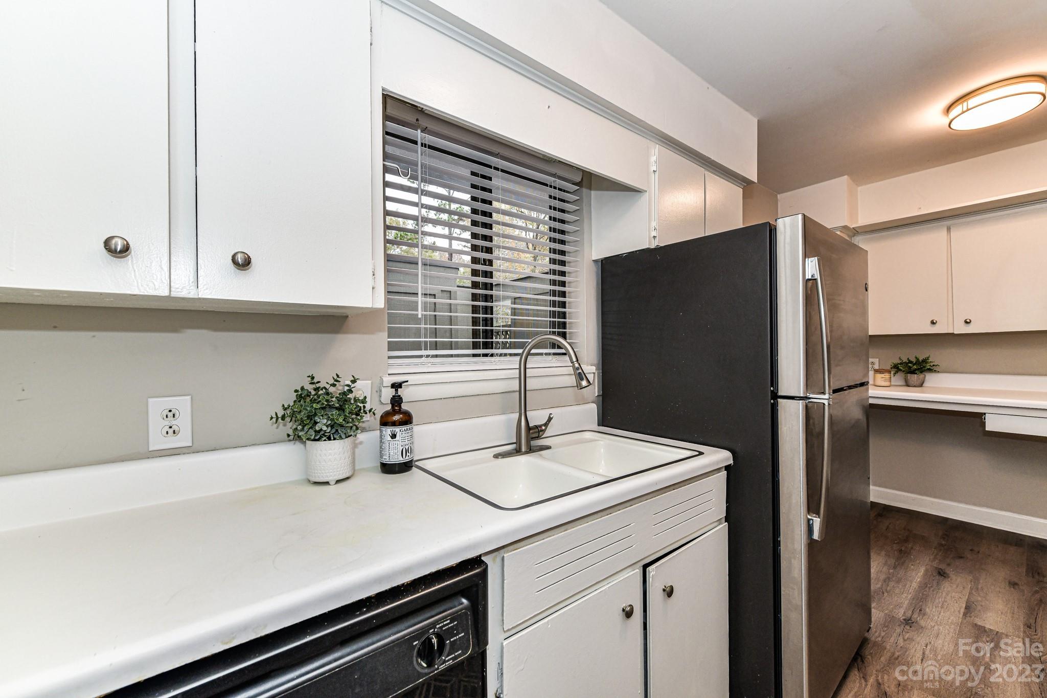 Sir Johns Hill - Residential