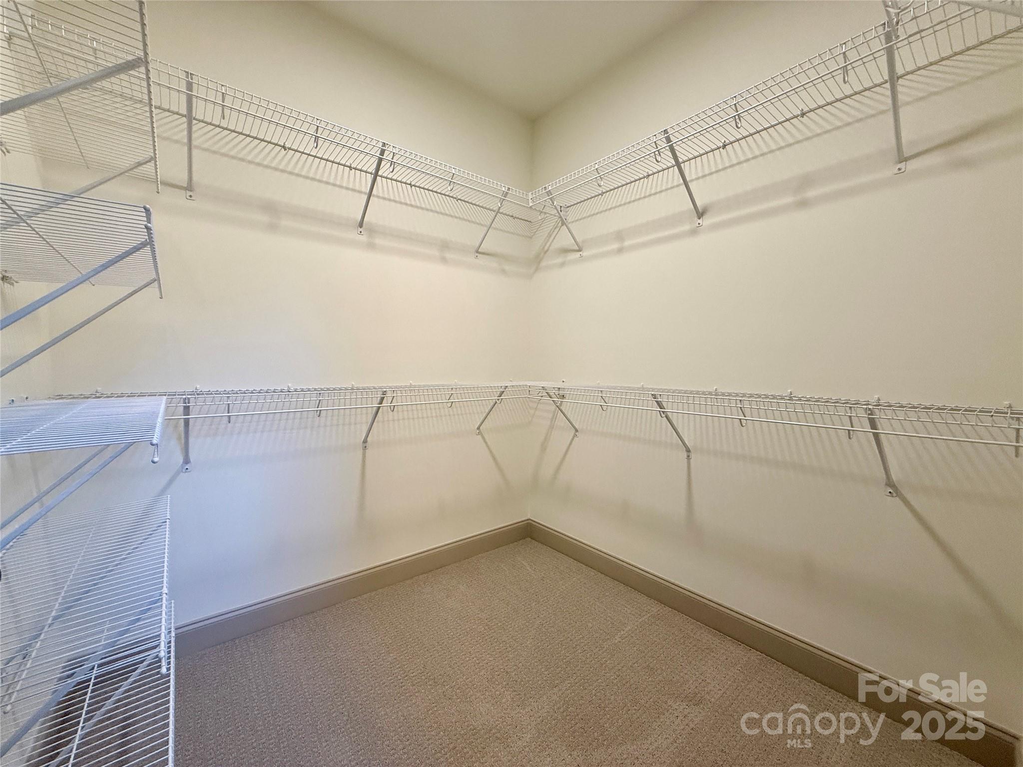 Ragin Estates - Residential