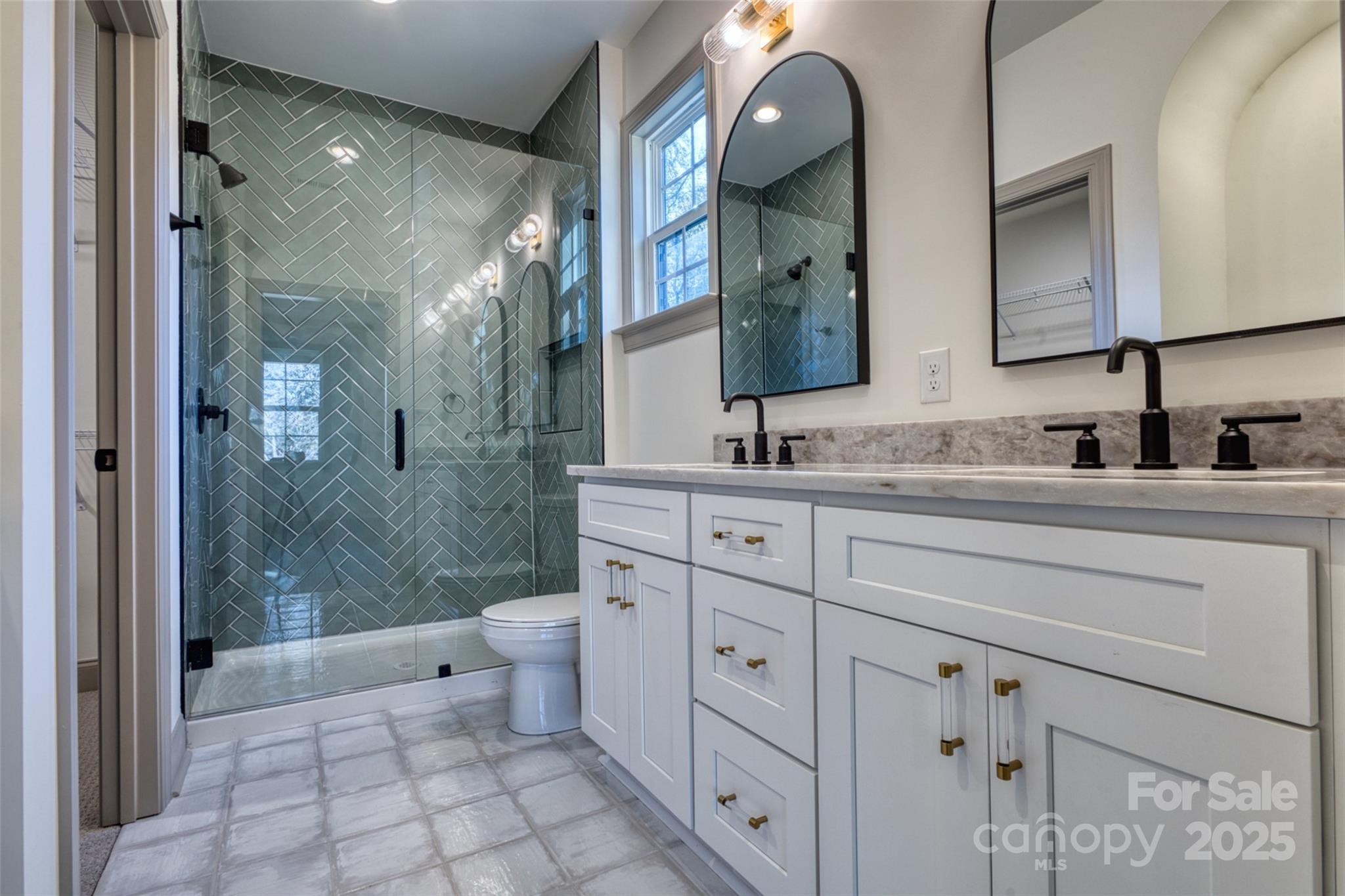 Ragin Estates - Residential