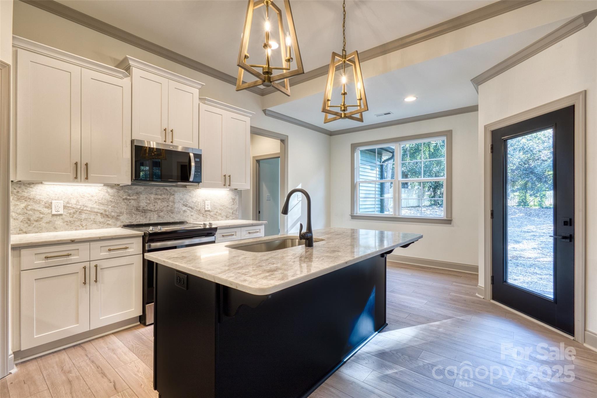 Ragin Estates - Residential