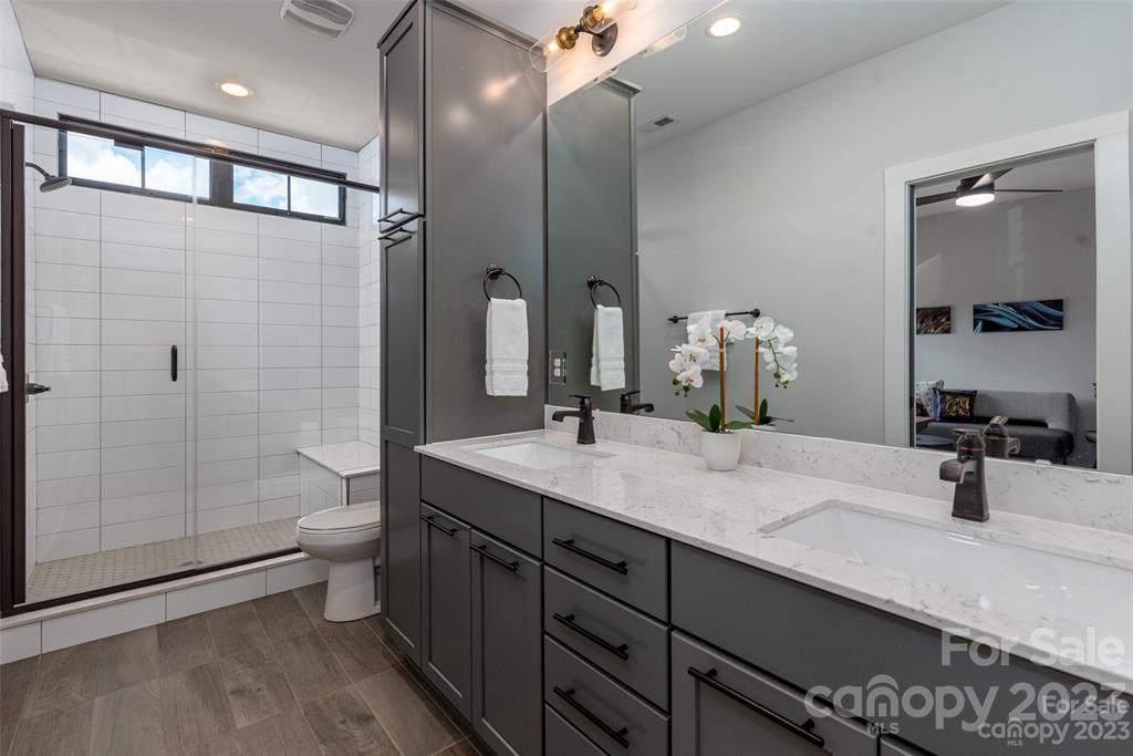 The Arts District - Residential