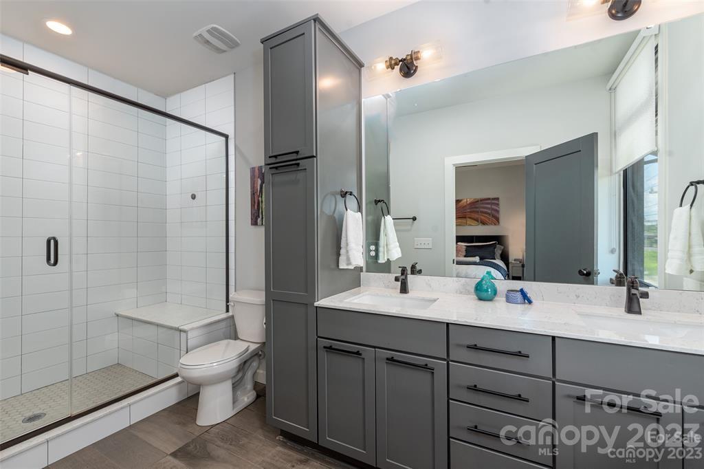 The Arts District - Residential