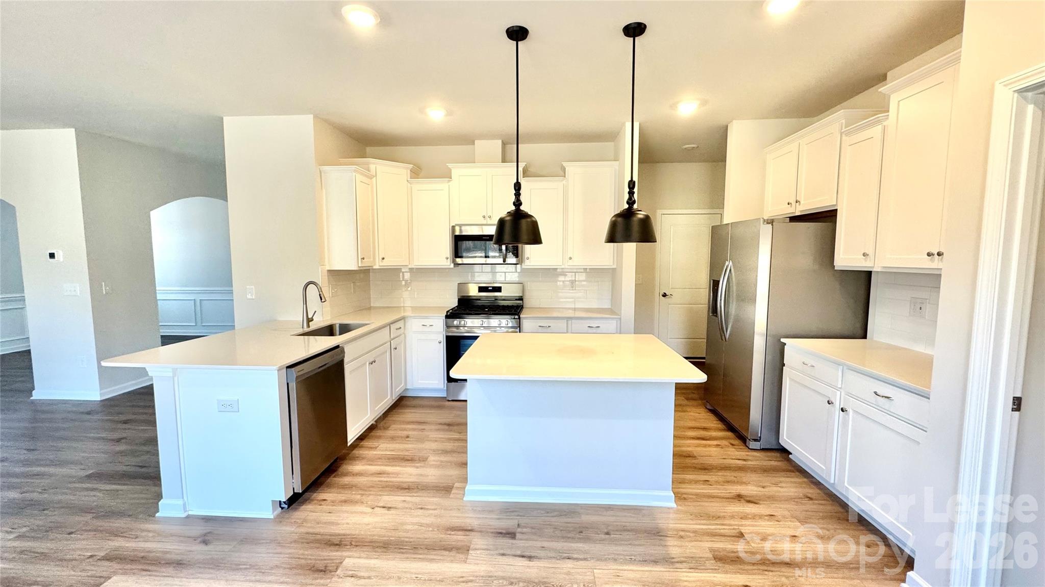 1542 Swallow Tail Drive