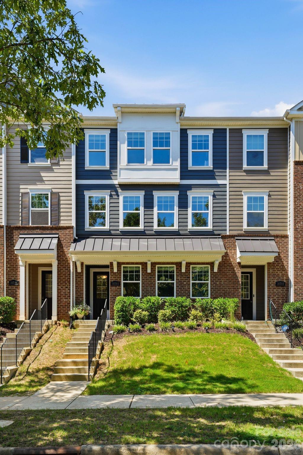 16705 Summers Walk Boulevard