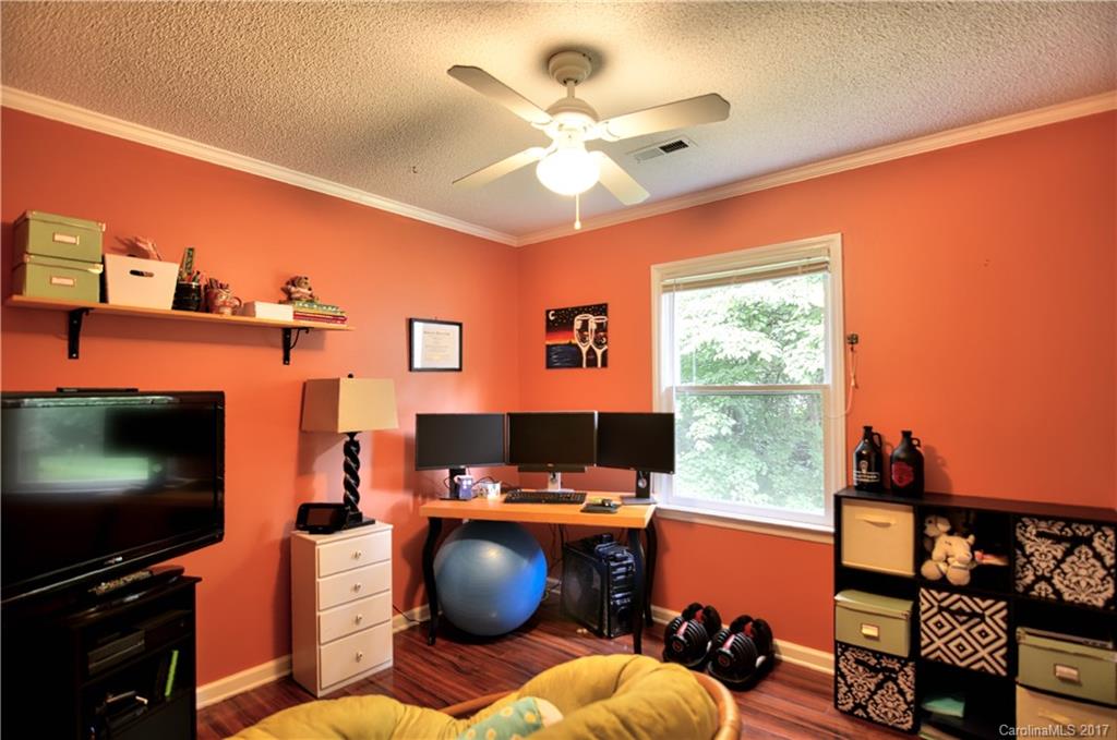 Idlewild Woods - Residential