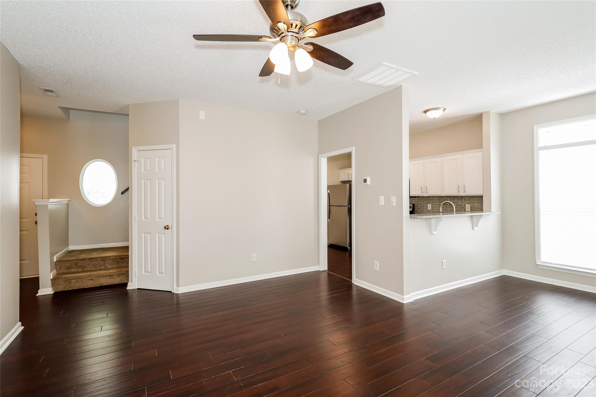 Unknown - Residential Lease