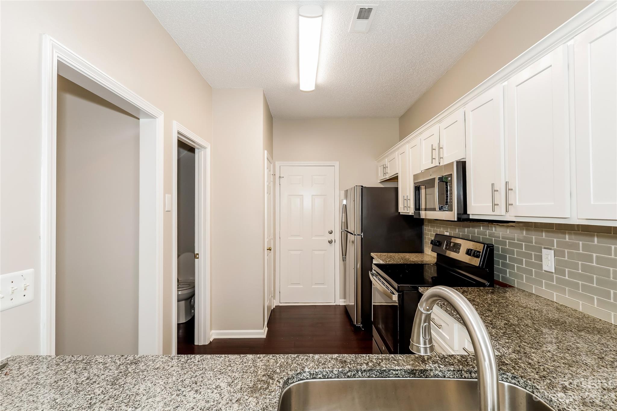 Unknown - Residential Lease