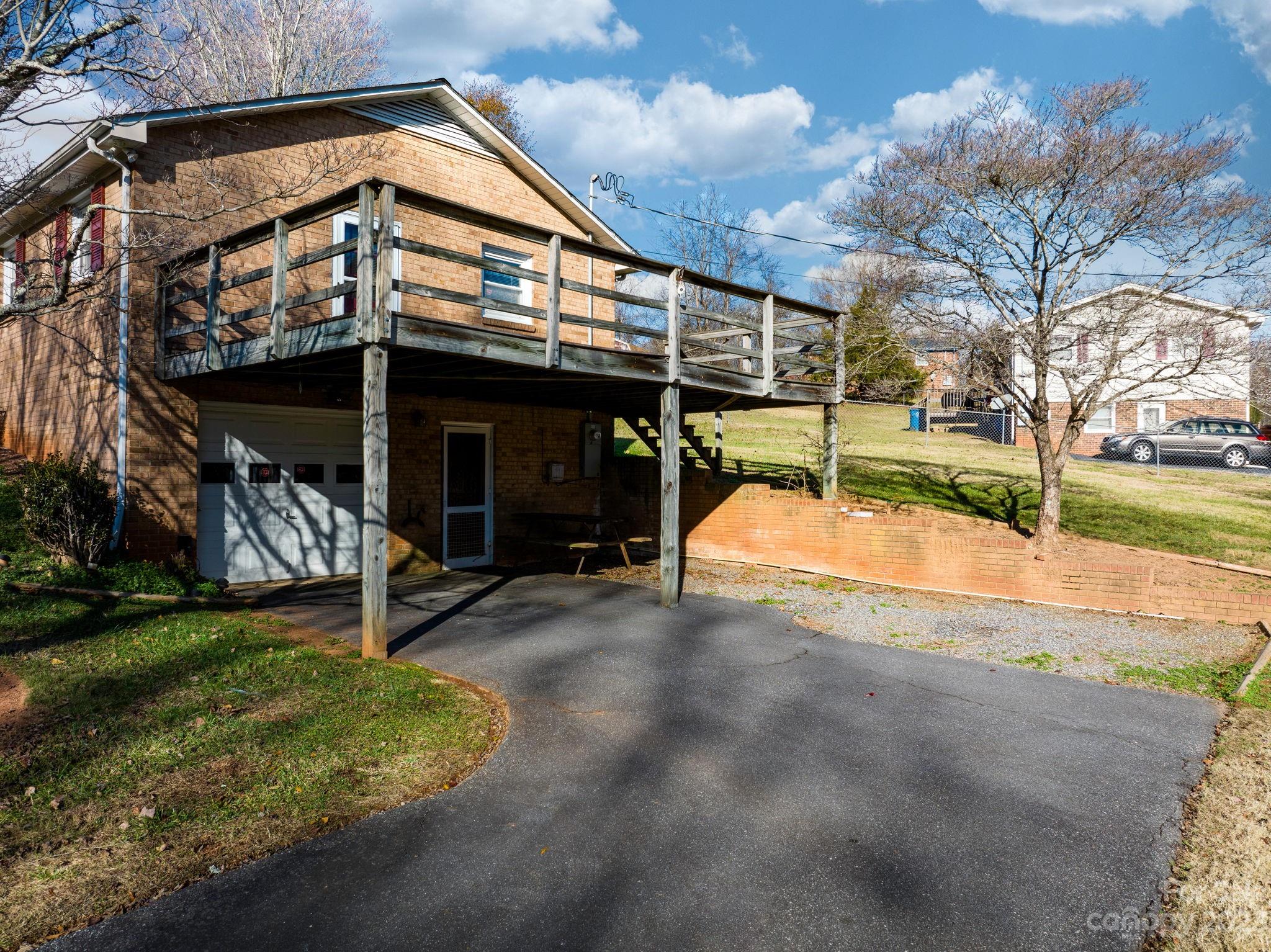 Landsdown - Residential