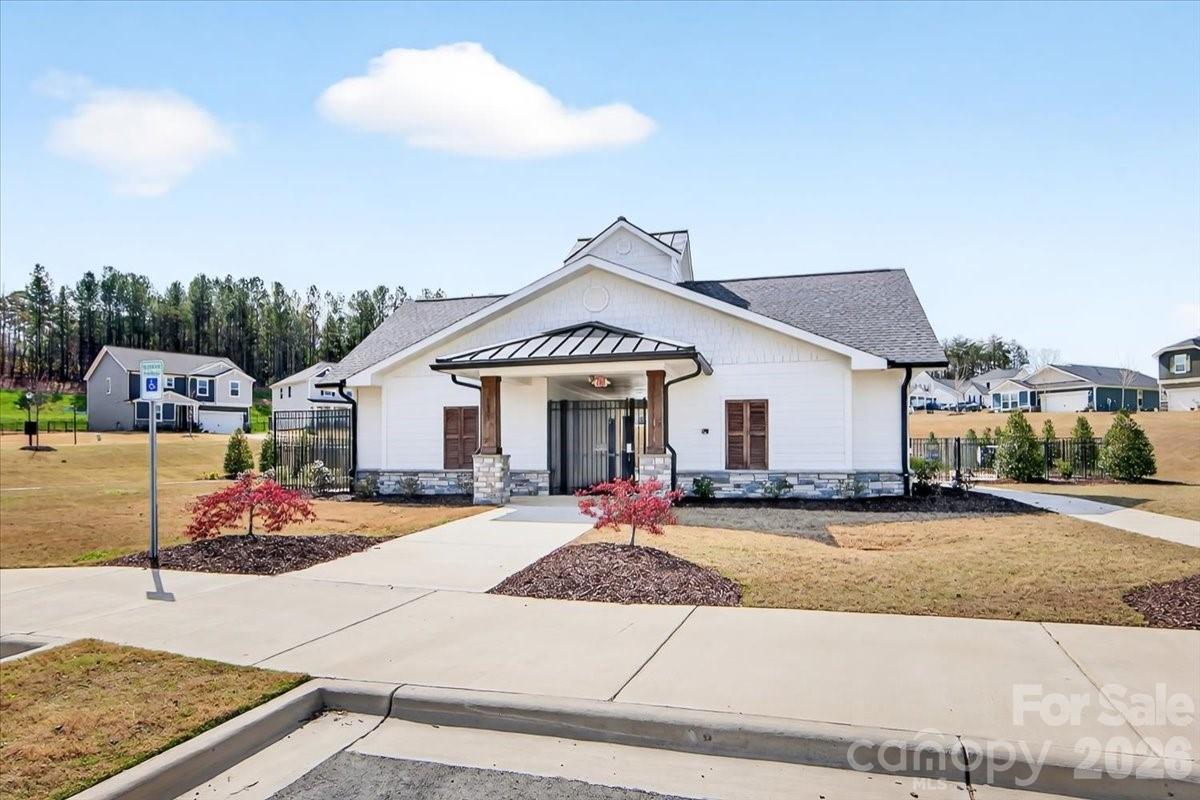 Bella Vista - Residential