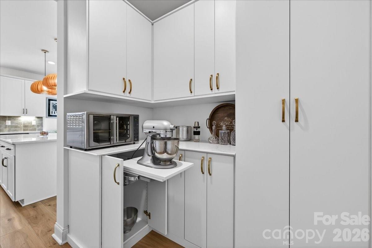 Bella Vista - Residential