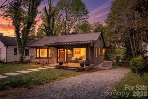 Photo of 4 Baird Lane, Asheville, NC 28804 (MLS # 4380981)